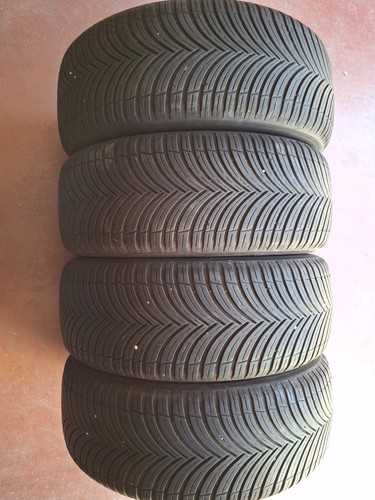 Pneumatici 235 r18 4 - 4,
